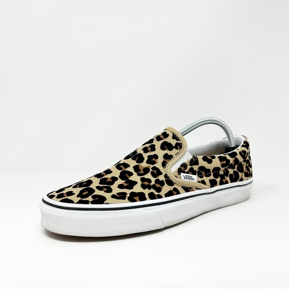 EUC Vans Leopard Print 9.5M/11W Slip-ons PLS READ DESCRIPTION